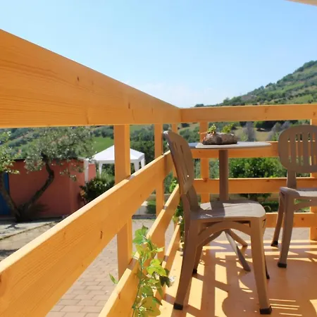 Lucia Bed & Breakfast 4*