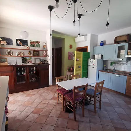 Lucia Bed & Breakfast 4*