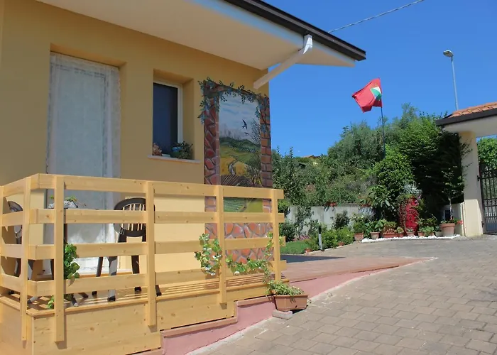 Lucia Bed & Breakfast 4*