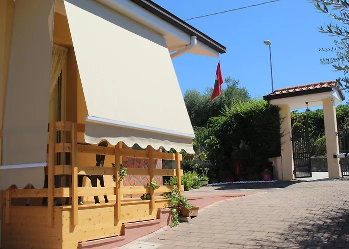 Bed & Breakfast Lucia 4*