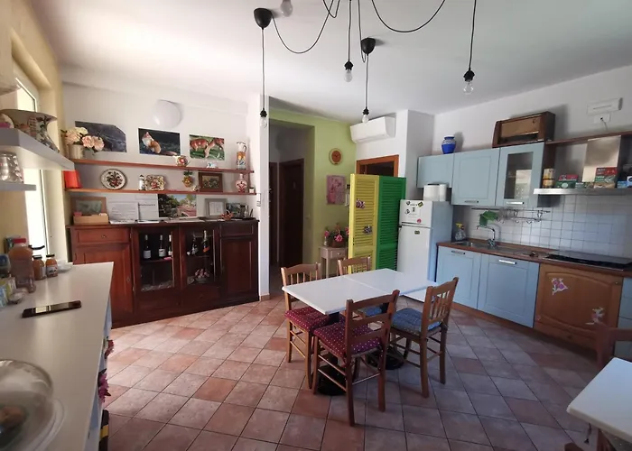 Lucia Bed & Breakfast 4*